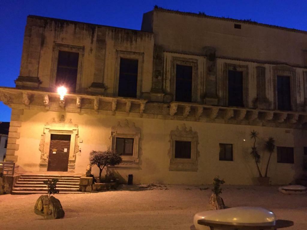 B&B Largo Barile Caltanissetta Exterior foto